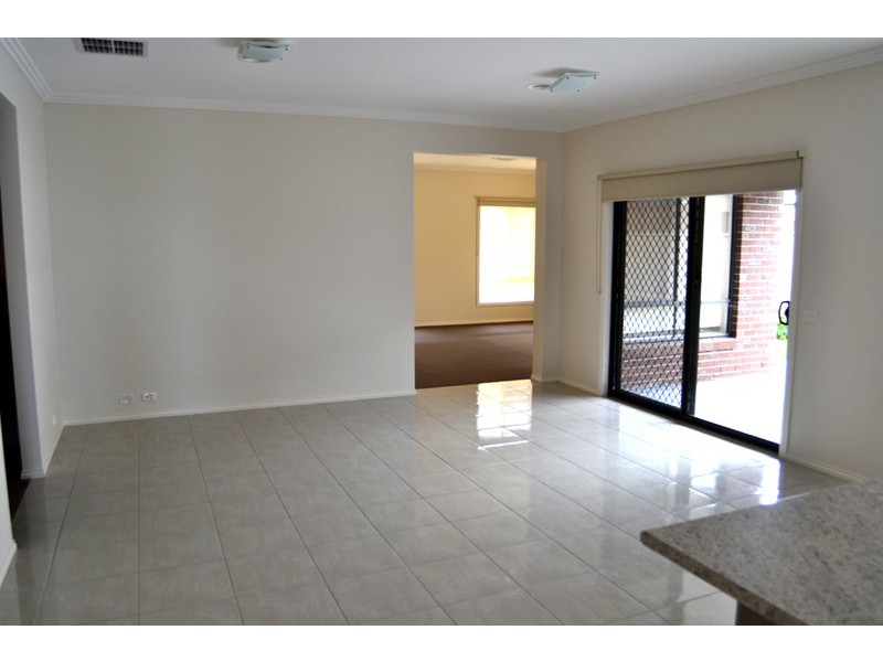 9 Prilep Heights, Lalor VIC 3075