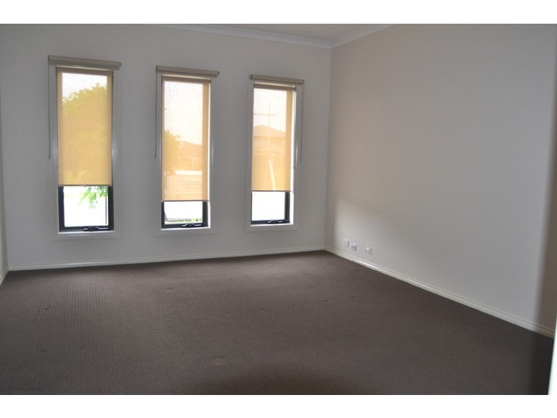 9 Prilep Heights, Lalor VIC 3075