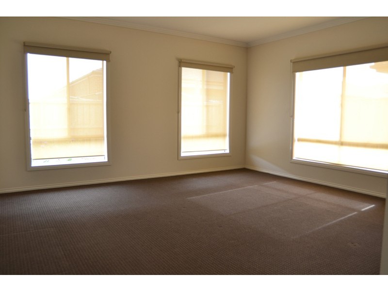 9 Prilep Heights, Lalor VIC 3075