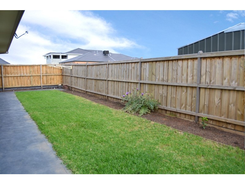 9 Prilep Heights, Lalor VIC 3075