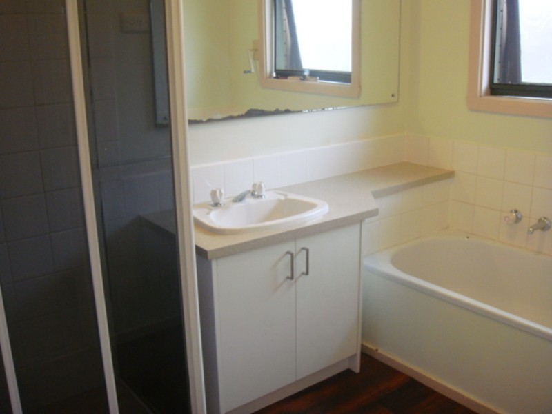 35 Carrington Boulevard, Thomastown VIC 3074