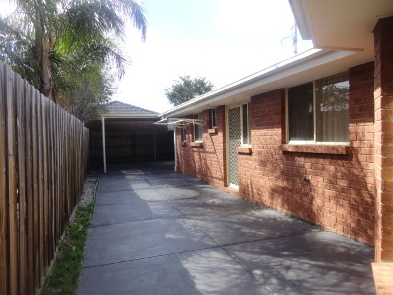 6 Yvette Court, Epping VIC 3076