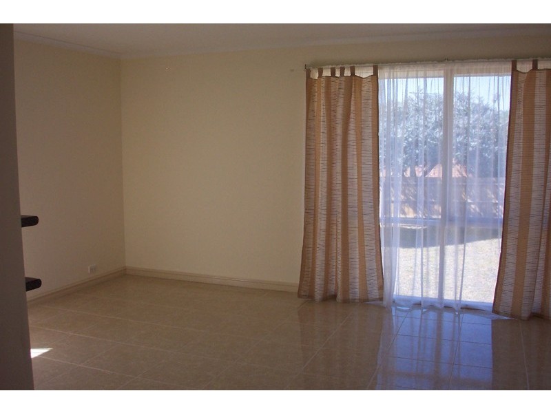 126 Redleap Avenue, Mill Park VIC 3082