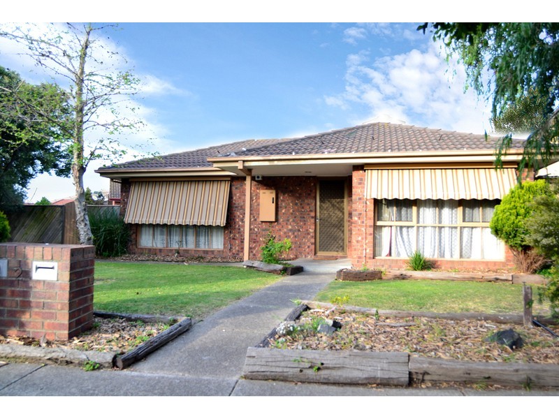 2 Lilac Court, Mill Park VIC 3082