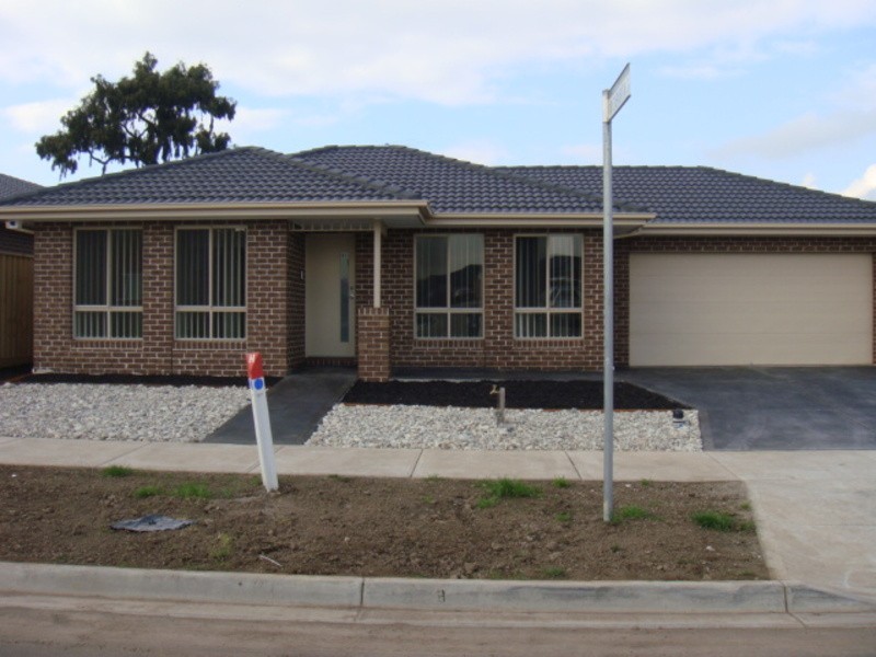 8 Taronga Way, South Morang VIC 3752