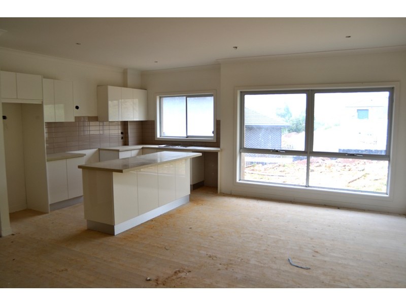 4 Foxtail Terrace, South Morang VIC 3752
