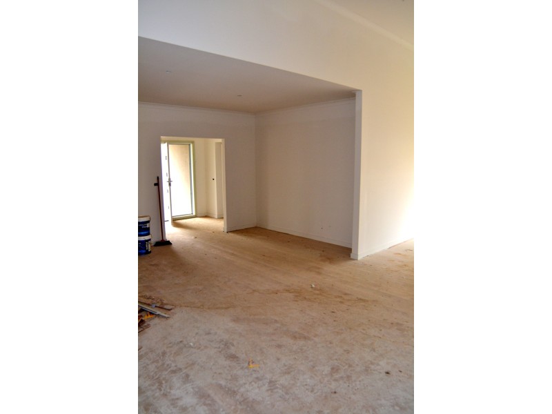 4 Foxtail Terrace, South Morang VIC 3752