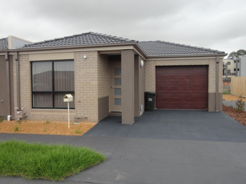 8/12 Kirkland Court, Epping VIC 3076