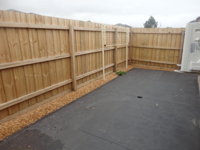 8/12 Kirkland Court, Epping VIC 3076