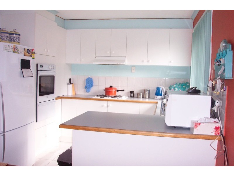 2/103 Hawkes Drive, Mill Park VIC 3082