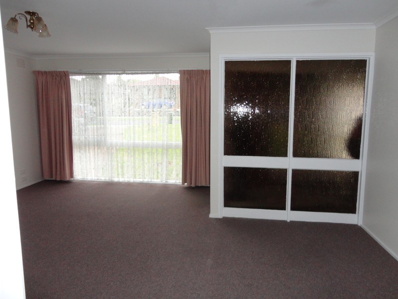 43 Strickland Avenue, Mill Park VIC 3082