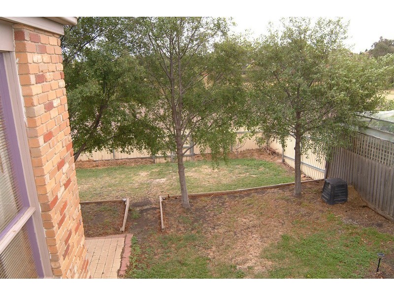 9 Hawkes Drive, Mill Park VIC 3082