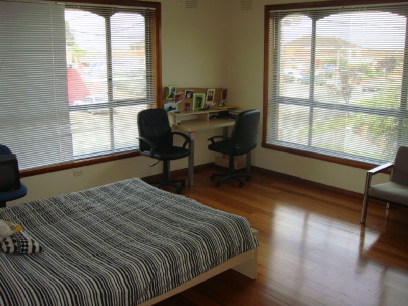 96 Dunne Street, Kingsbury VIC 3083