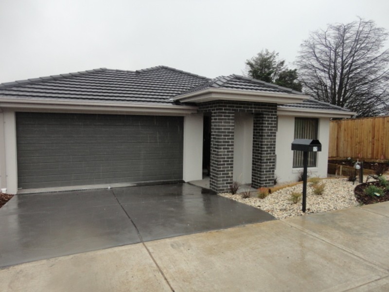 3 Woodridge Drive, Doreen VIC 3754