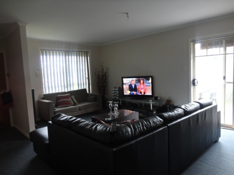 34 Nirvana Drive, South Morang VIC 3752