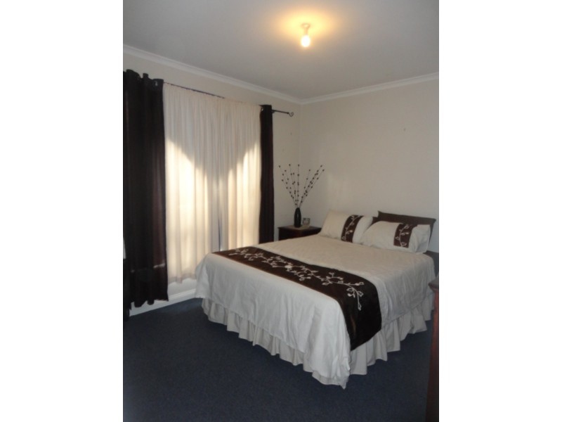 34 Nirvana Drive, South Morang VIC 3752