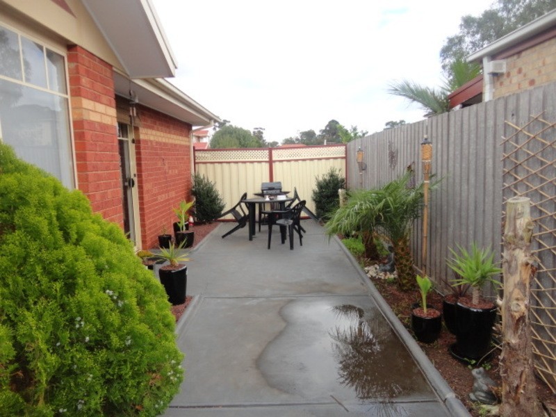 34 Nirvana Drive, South Morang VIC 3752