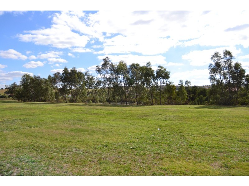 5 Flamingo Point, South Morang VIC 3752