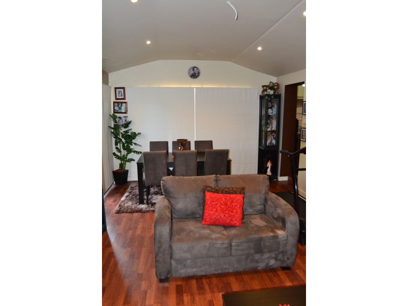 5 Flamingo Point, South Morang VIC 3752