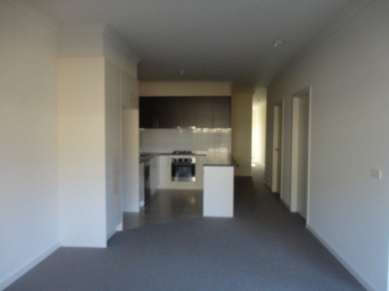 1/12 Brush Road (Kirkland Court), Epping VIC 3076