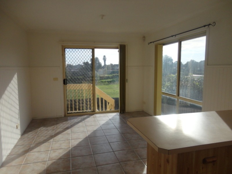 17 Hawkes Drive, Mill Park VIC 3082