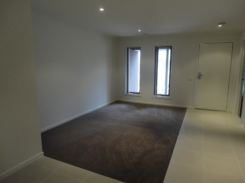 16 Faithful Way, Doreen VIC 3754