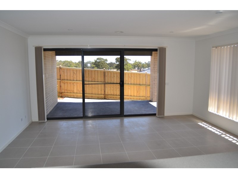 16 Faithful Way, Doreen VIC 3754