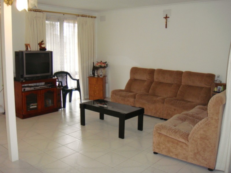 8 Tatlow Drive, Epping VIC 3076