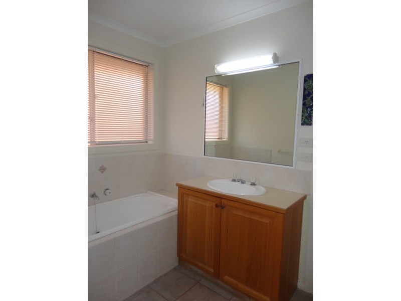 6 Sturrock Court, Mill Park VIC 3082