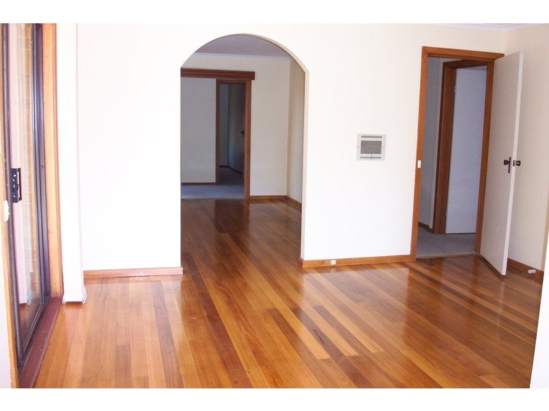 71 Freeman Crescent, Mill Park VIC 3082