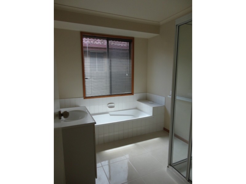 43 Strickland Avenue, Mill Park VIC 3082