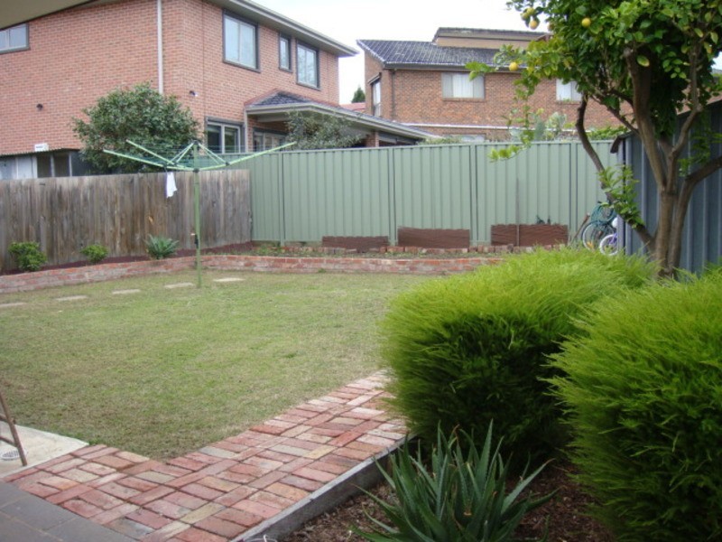 80 Buckmaster Drive, Mill Park VIC 3082