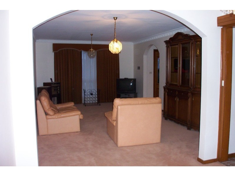 8 Wydell Close, Bundoora VIC 3083