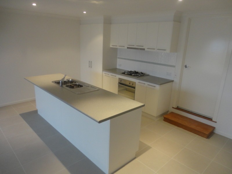 16 Faithful Way, Doreen VIC 3754