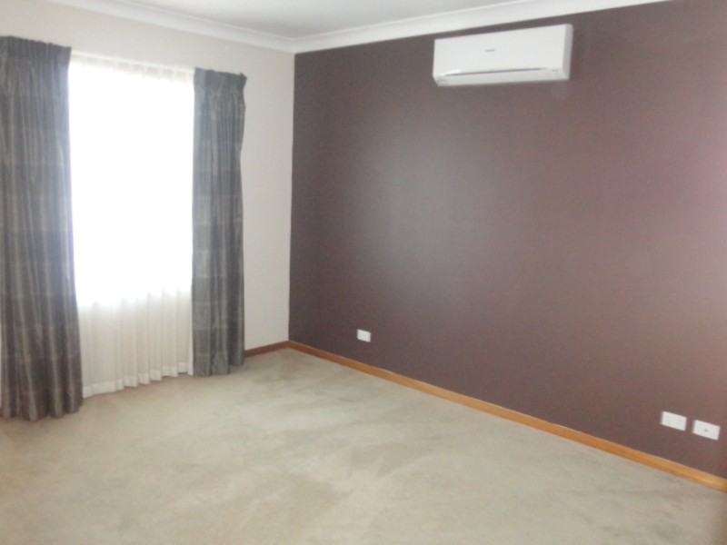 4/1 Morang Drive, Mill Park VIC 3082