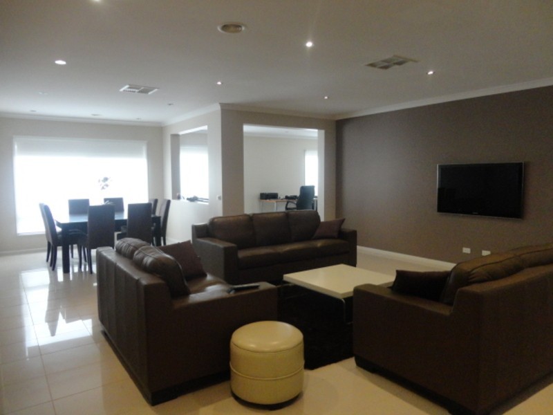 4 Cuckoo Street, South Morang VIC 3752