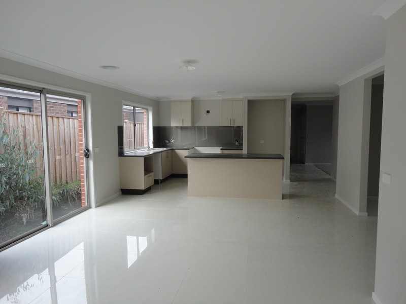 21 Mea Circuit, Mernda VIC 3754