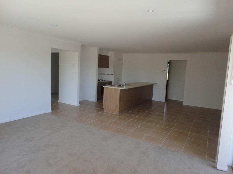 3 Woodridge Drive, Doreen VIC 3754