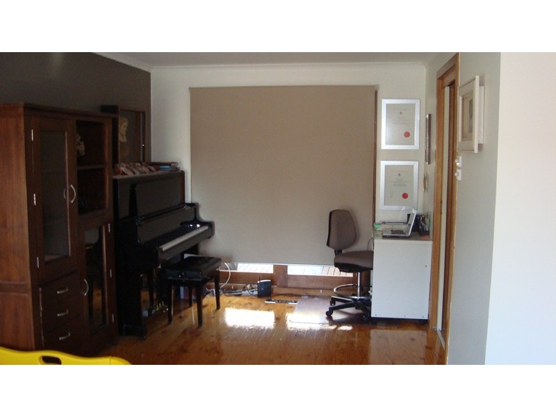 61 Veronica Crescent, Mill Park VIC 3082