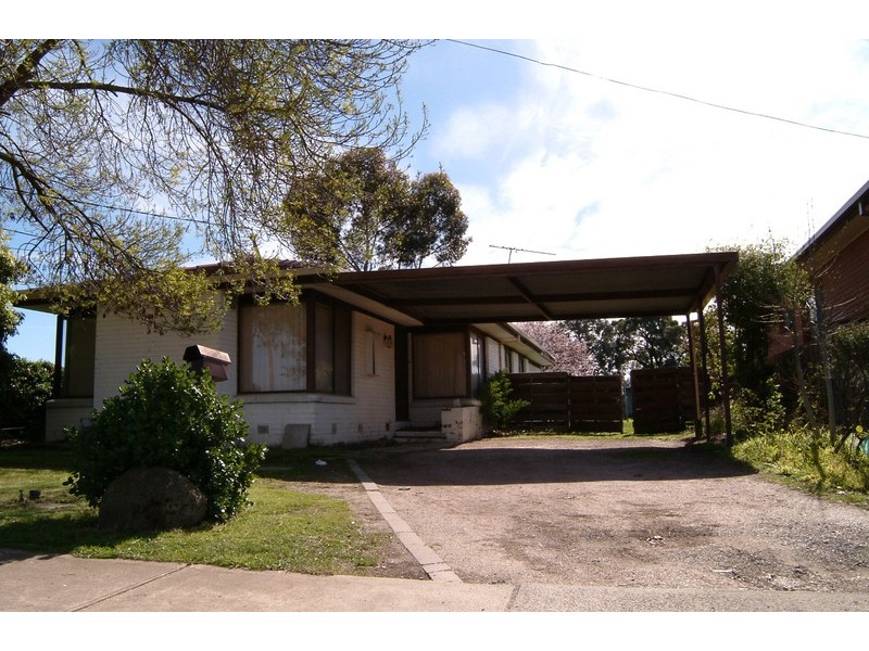 32 Maxwell Street, Lalor VIC 3075