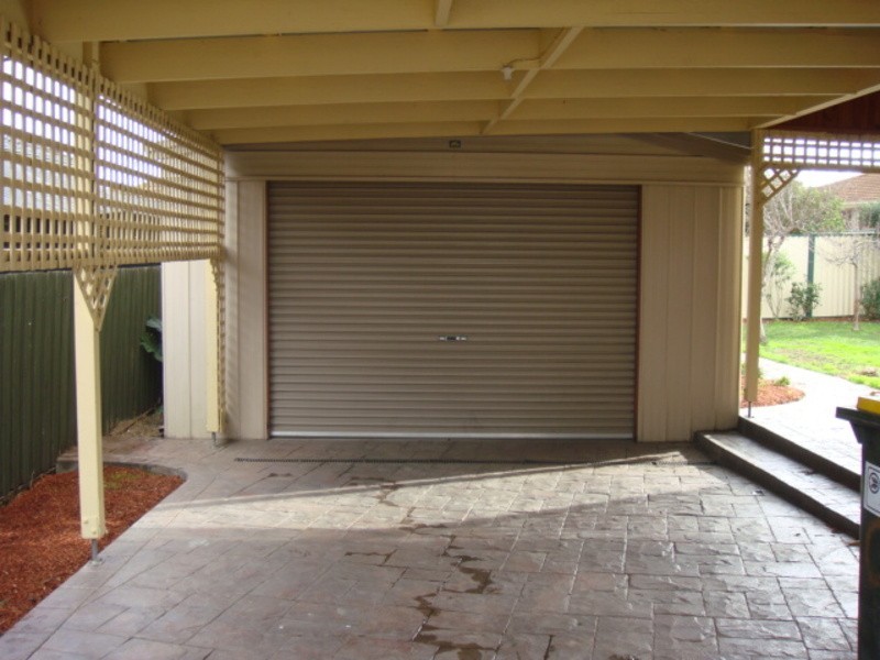 9 Prince Of Wales Avenue, Mill Park VIC 3082