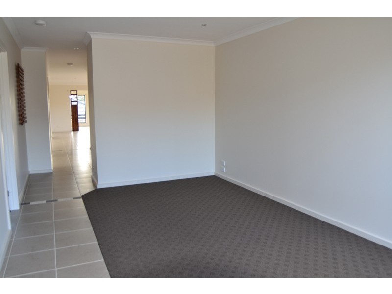 11 (Lot 427)  Merengo Avenue, Doreen VIC 3754