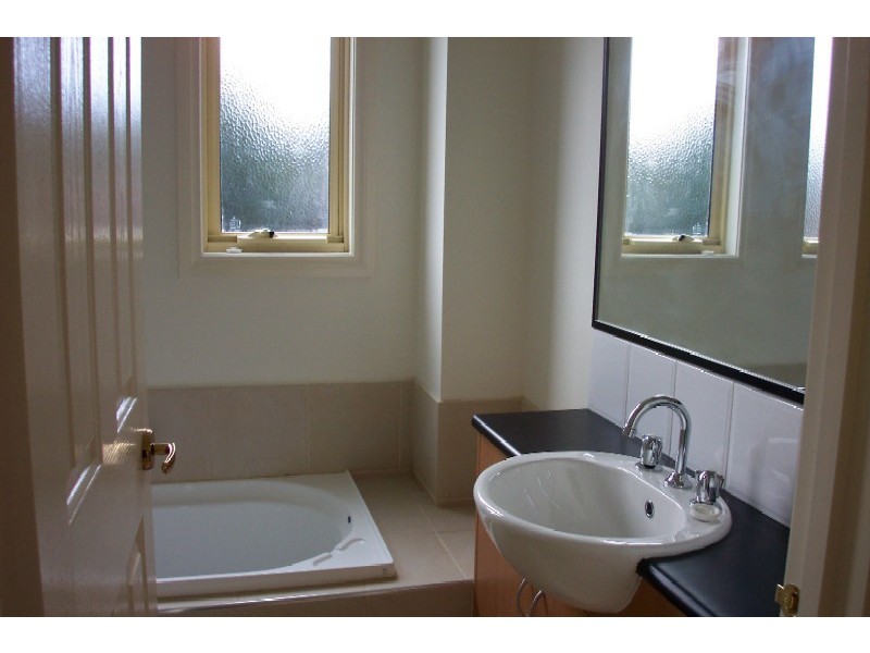 3/21 The Fairway, Kingsbury VIC 3083