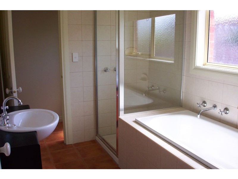 1/22 Tonelli Crescent, Mill Park VIC 3082