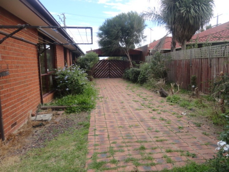 10 Romano Avenue, Mill Park VIC 3082