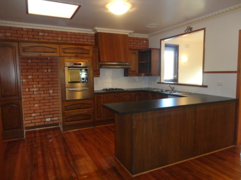 104 Mill Park Drive, Mill Park VIC 3082