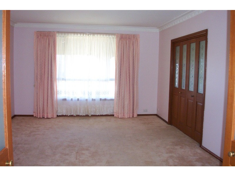 32 Memorial Avenue, Epping VIC 3076