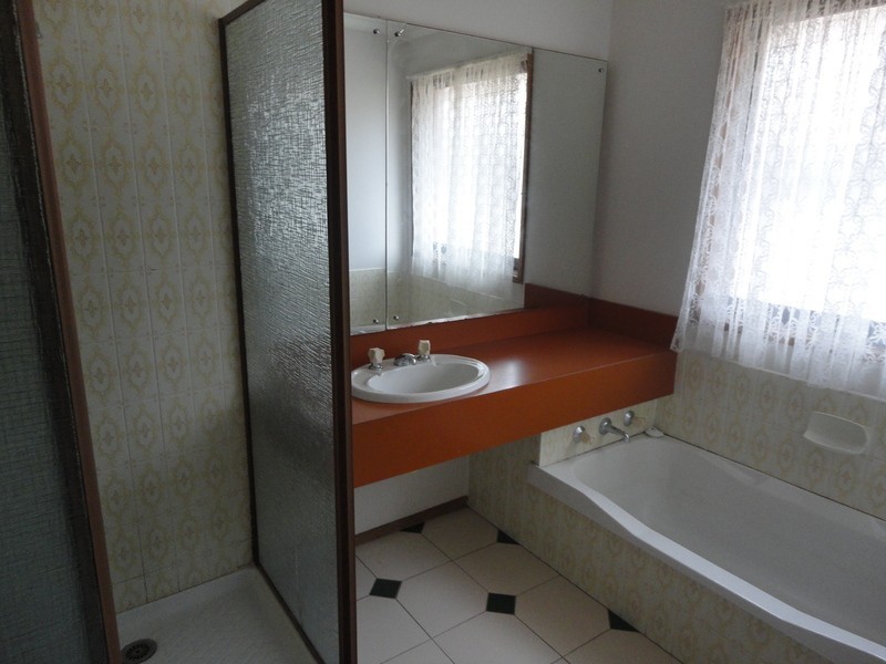 20 Manikato Drive, Mill Park VIC 3082