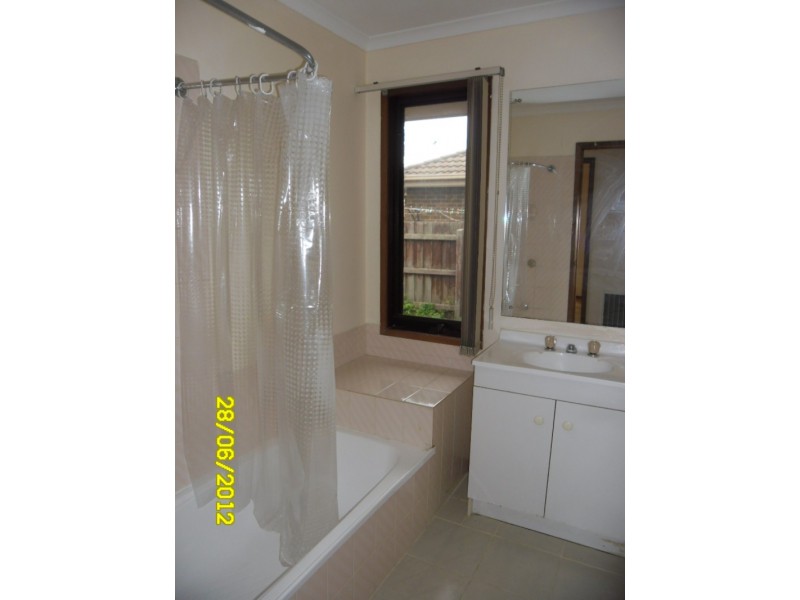 10 Romano Avenue,, Mill Park VIC 3082
