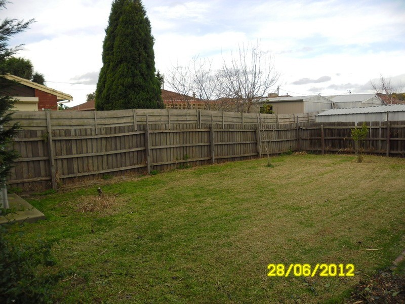 10 Romano Avenue,, Mill Park VIC 3082